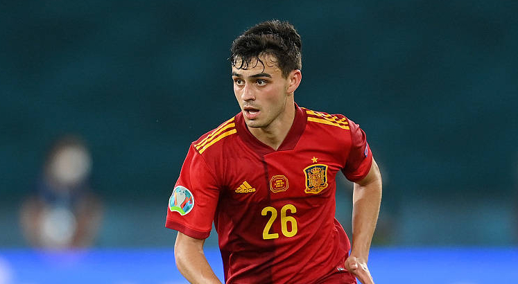 Pedri håper veldig at Lionel Messi kan fortsette å bli i Barcelona